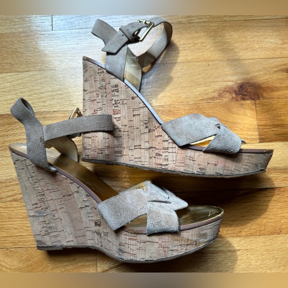 Michael Kors Amber Cork Wedge Sandals size 9 - Picture 2 of 7